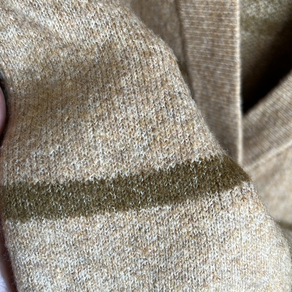 Cardigan - Picture 5 of 8